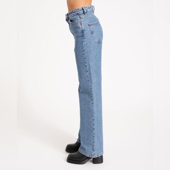 Dr. Denim Straight Leg Blue Jeans Size 2 - Picture 4 of 10